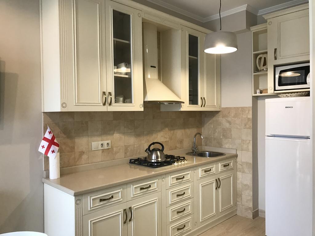 Piazza Apartment Batumi Bagian luar foto