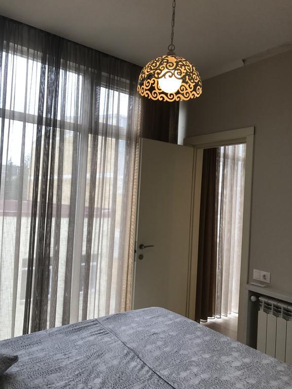 Piazza Apartment Batumi Bagian luar foto
