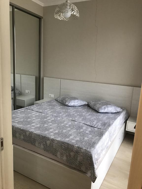 Piazza Apartment Batumi Bagian luar foto